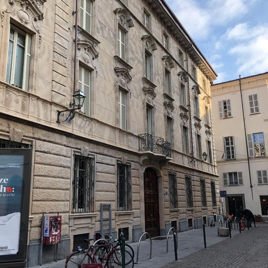 Il Bosco Segreto, Dove Magia E Storia Si Fondono Apartment Turin Bagian luar foto