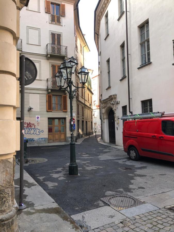 Il Bosco Segreto, Dove Magia E Storia Si Fondono Apartment Turin Bagian luar foto