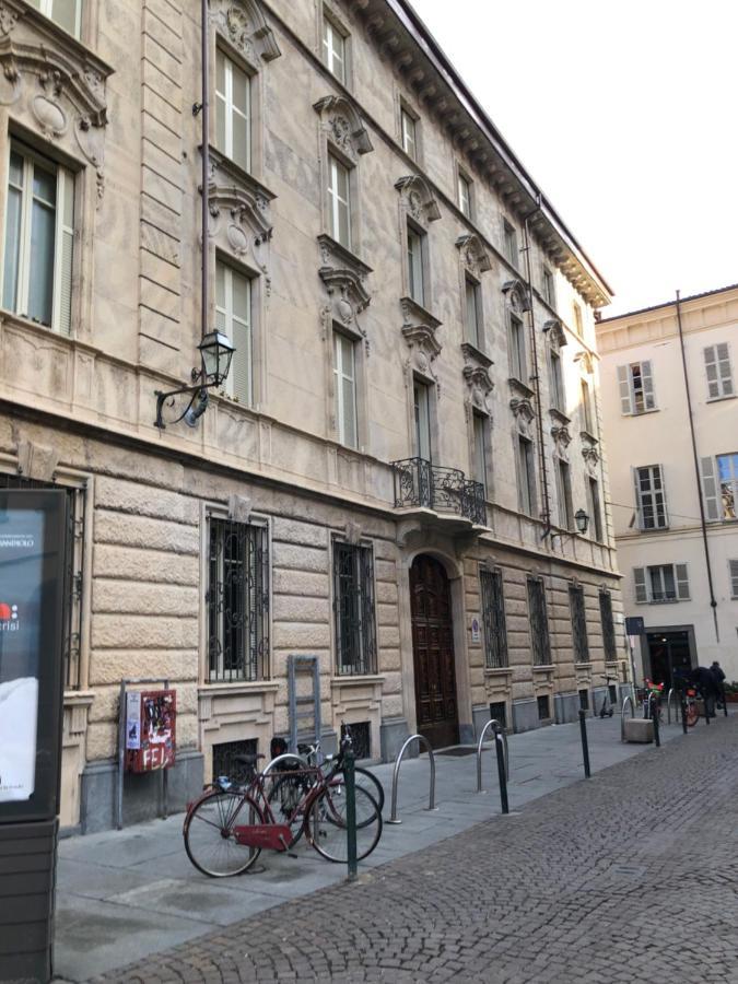 Il Bosco Segreto, Dove Magia E Storia Si Fondono Apartment Turin Bagian luar foto